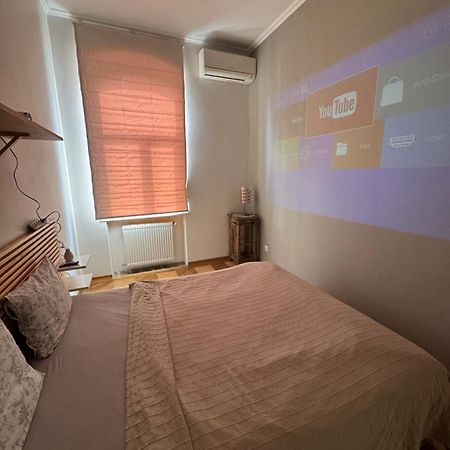 Light And Spacious Apartment On Gazova Str Львов Экстерьер фото