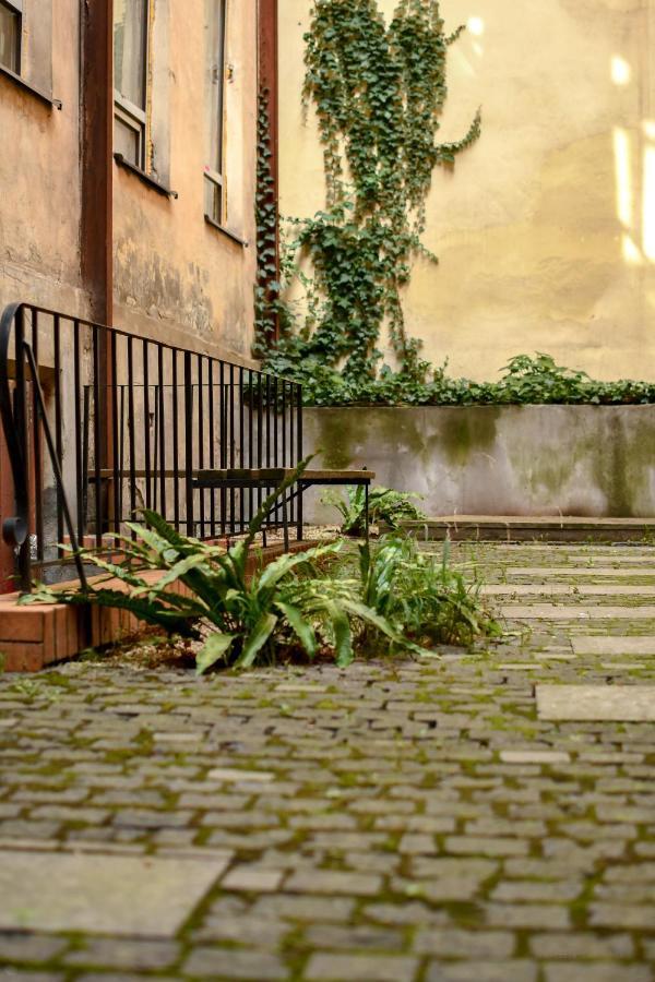 Light And Spacious Apartment On Gazova Str Львов Экстерьер фото